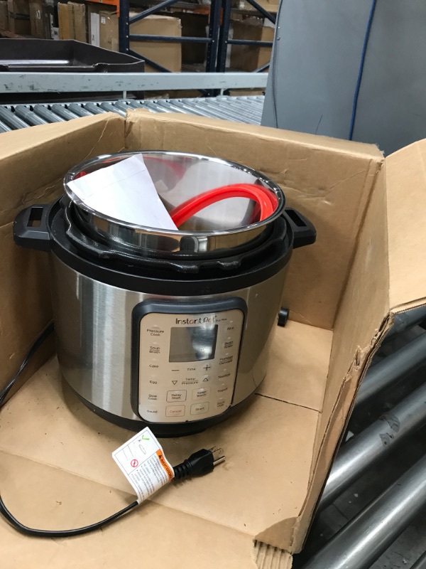 Photo 2 of *NOT FUNCTIONAL PARTS ONLY!! Instant Pot Duo 7-in-1 Electric Pressure Cooker, Slow Cooker, Rice Cooker, Steamer, Sauté, Yogurt Maker, Warmer & Sterilizer, Includes Free App with over 1900 Recipes, Stainless Steel, 3 Quart
