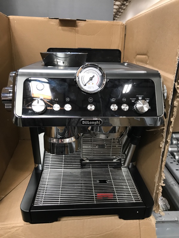 Photo 4 of **Missing item, damaged**
De'Longhi La Specialista Espresso Machine - Black