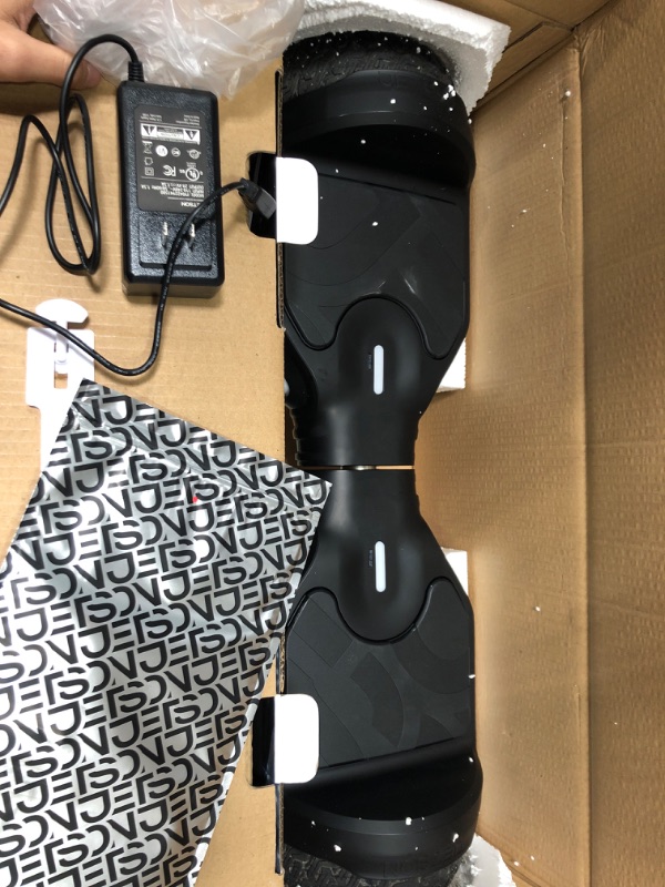 Photo 2 of MISSING CHARGER---ASKS FOR RECALIBRATION AFTER USE
***USED/FAULTY*** Jetson Self Balancing Hoverboard with Built in Bluetooth Speaker | Includes All Terrain Tires | LED Lights Black Flash