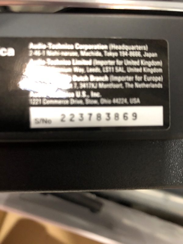 Photo 4 of *DOES NOT TURN ON PARTS ONLY* Audio-Technica At-LP60X-BW Fully Automatic Belt-Drive Stereo Turntable, Hi-Fi, 2 Speed, Dust Cover, Anti-Resonance, Die-Cast Aluminum Platter Brown