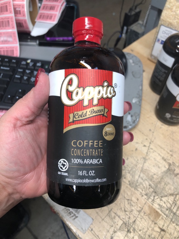 Photo 2 of BEST 03/29/23 Cappio medium roast Liquid Cold Brew Coffee Concentrate, 16oz
