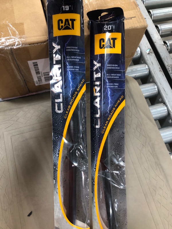 Photo 2 of 1 Piece***Caterpillar Clarity Premium Performance All Season Replacement Windshield Wiper Blades for Car Truck Van SUV (20 Inches (1 Piece)), 
1 Piece****Caterpillar Clarity Premium Performance All Season Replacement Windshield Wiper Blades for Car Truck 