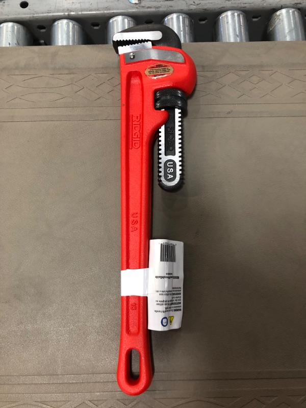 Photo 2 of RIDGID 31025 Model 18 Heavy-Duty Straight Pipe Wrench, 18-inch Plumbing Wrench , Red , Small