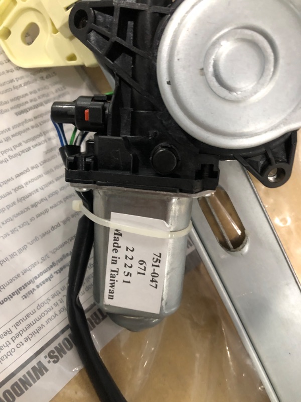 Photo 3 of Dorman 751-047 Front Passenger Side Power Window Motor and Regulator Assembly Compatible with Select Acura Models