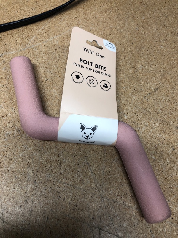 Photo 2 of (pack of 2) Wild One Bolt Bite Dog Toy - S

