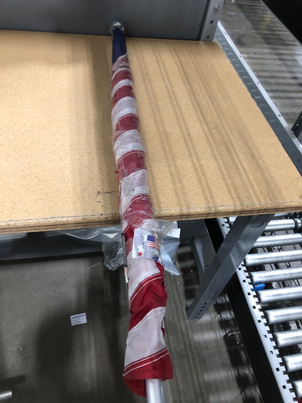Photo 2 of "DENT IN POLE" 100 % MADE IN THE USA SEASONAL DESIGNS American American US Nylon Flag, 2.5 by 4'