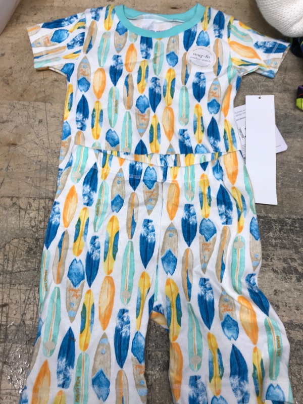 Photo 2 of Burt's Bees Baby® Toddler Boys' Beach Boards Pajama Set SIZE 4T