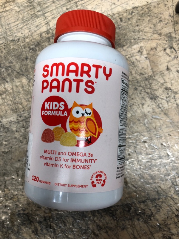 Photo 2 of *** EXP JAN 22, 2023 *** SmartyPants Kids Formula Daily Gummy Multivitamin: Vitamin C, D3, and Zinc for Immunity, Gluten Free, Omega 3 Fish Oil (DHA/EPA), Vitamin B6, B12, 120 Count (30 Day Supply) Kids Formula - Original