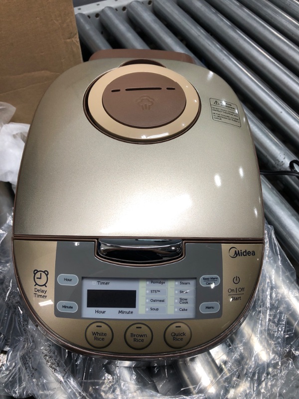 Photo 3 of ****TESTED/ TURNS ON*** Midea Micom Rice Cooker, Digital Multi-Functional Ricer Cooker/Steamer, Brown Rice, Slow Cooker (3L/5.5Cup, Champange) MB-FS3017
