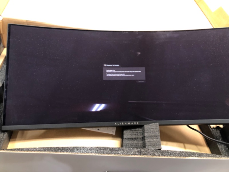 Photo 6 of Alienware 34 Inch Curved PC Gaming Monitor, 3440 x 1440p Resolution, Quantum Dot OLED 175Hz, 1800R Curvature, True 1ms GTG, 1,000,000:1 Contrast Ratio, 1.07 Billion Colors, AW3423DW - Lunar Light
