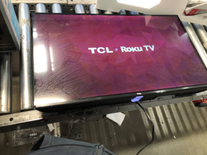 Photo 2 of TCL 32" Class 3-Series Full HD 1080p LED Smart Roku TV - 32S359,Black
