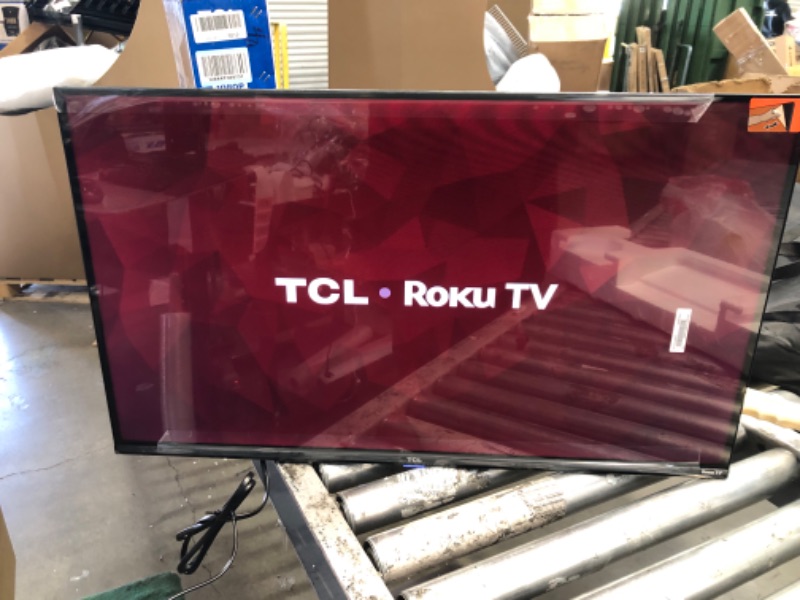 Photo 2 of TCL 32" Class 3-Series Full HD 1080p LED Smart Roku TV - 32S359