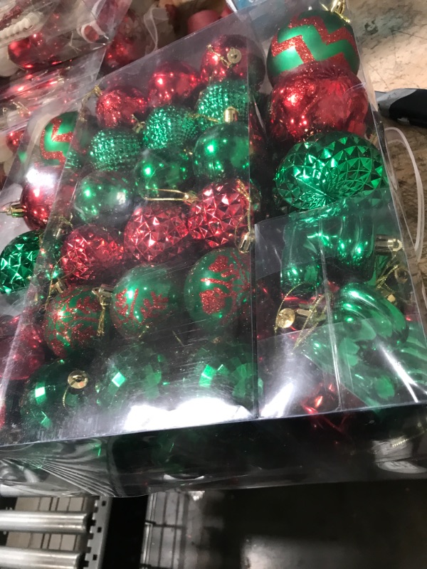 Photo 2 of 116Pcs Assorted Christmas Ornaments Set, Christmas Ornaments Balls, Shatterproof Christmas Balls Hanging for Christmas Tree with Portable Gift Box Packaging (Red & Green)