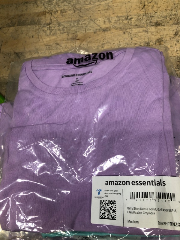 Photo 2 of Amazon Essentials Girls and Toddlers' Short-Sleeve T-Shirts, Multipacks
SIZE MEDIUM