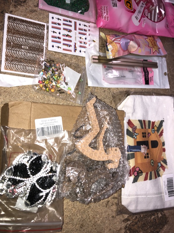 Photo 2 of 20pc Fashion/Accessories & Project Hobbies Beauty/Decoration Bundle