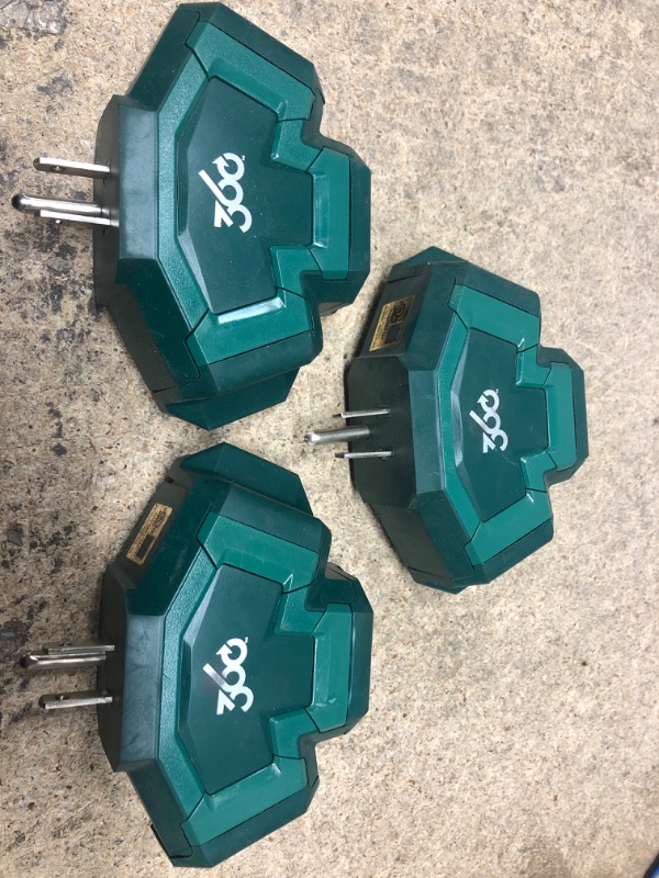 Photo 1 of (3 pack) 3-to-1 Outlet Splitters Adapter, Green
