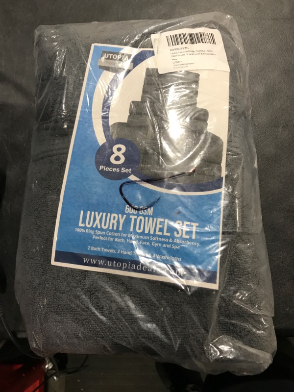 Photo 1 of 8 Pack towels . different sizes.