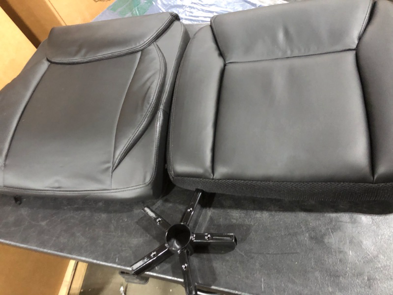 Photo 2 of Amazon Basics Classic Puresoft Padded Mid-Back Office Computer Desk Chair with Armrest - Black
USED/ UNKNOWN IF PARTS ARE MISSING