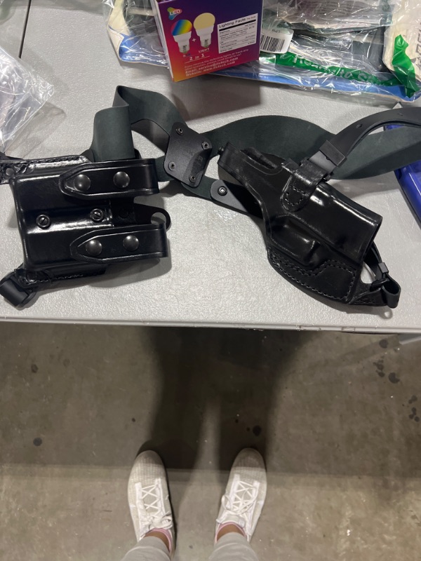 Photo 1 of Aker Leather 101 Comfort-Flex Shoulder Holster Black Glock 17/19