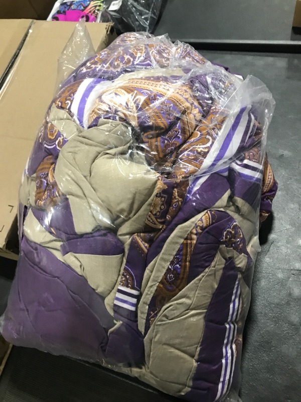 Photo 3 of Shatex 3 Piece Queen Comforter Bedding Set- All Season Bedding Comforter Set, Ultra Soft Polyester Glass Flower Bedding Comforters- Purple Purple Queen/Full