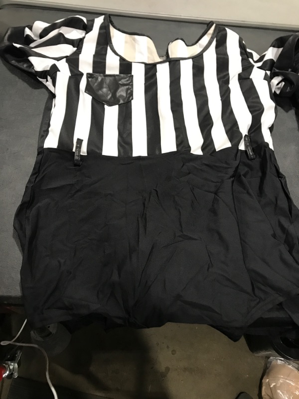 Photo 1 of 1XL -2XL Referee Costume