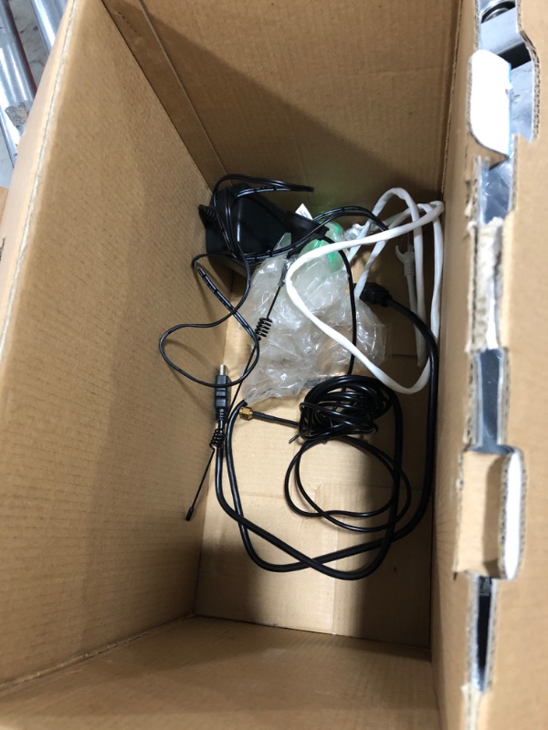 Photo 1 of Hiseeu WiFi Security Camera System,12V DC Power Cord,Two Way Audio 4Ppcs 5MP