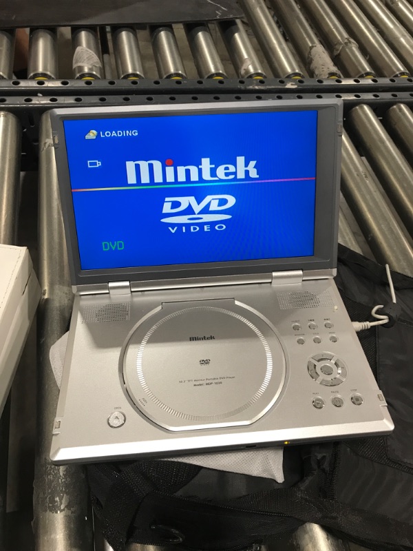 Photo 3 of Mintek MDP-1815 10.2"In Port Dvd Player
