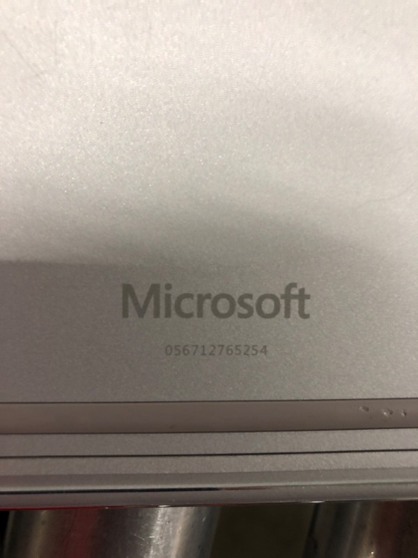 Photo 6 of Microsoft surface pro 520 laptop