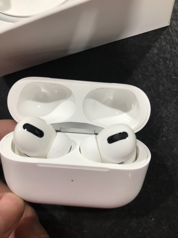 Photo 1 of Apple AirPods Pro