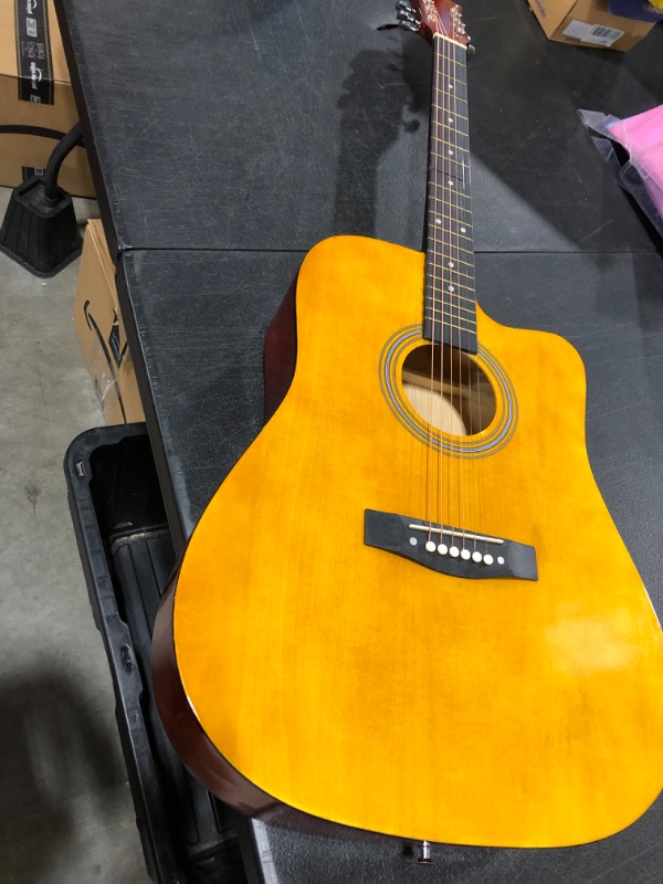 Photo 1 of Acoustic Guitar {Unknown Brand }