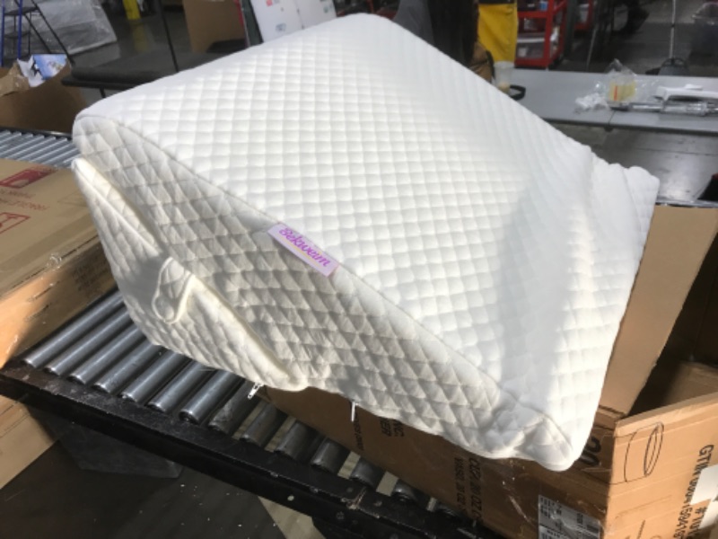 Photo 1 of Adjustable Bed Wedge Pillow | 7-in-1 Incline and Positioner Memory Foam Pillow for Sleeping - Adjust to Your Comfort | Helps with Acid Reflux, Gerd, Heartburn, Back & Knee Pain (Adjustable)