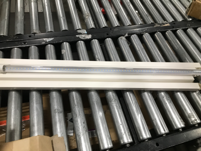 Photo 2 of 3FT LED Tube Light, T8 T10 Type B LED Light Bulb, 14W(30W Equiv), 1600LM High Bright, 36 Inch F30T12 Fluorescent Replacement, Remove Ballast, 5000K Daylight, Double Ended Power, Clear Cover (4 Pack)