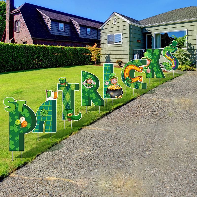 Photo 1 of 8 Pieces St. Patrick's Day Yard Sign 16 x 12 Inch St. Patrick's Day Outdoor Lawn Decorative Sign Shamrock Garden Sign with Plastic Stakes for St. Patrick's Day Outdoor Decorations 