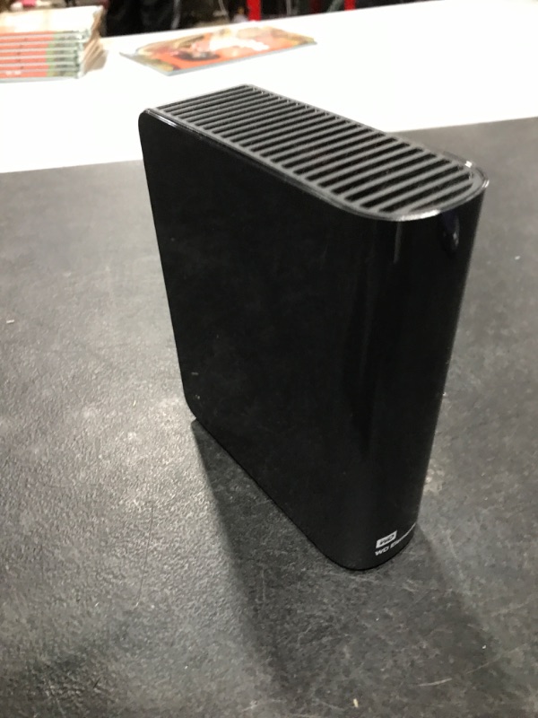 Photo 1 of WD 14TB Elements Desktop External Hard Drive, USB 3.0 external hard drive for plug-and-play storage - WDBWLG0140HBK-NESN 14TB Desktop