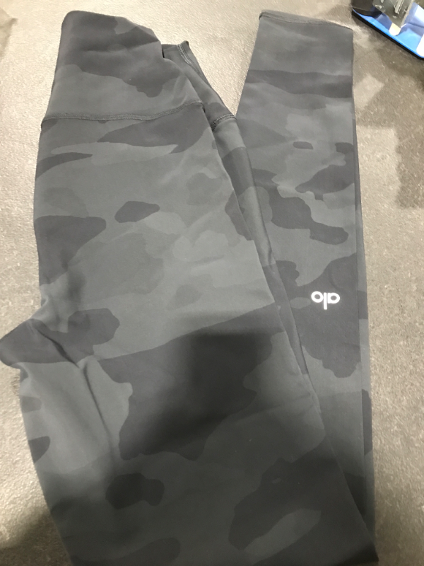 Photo 2 of Alo High-Waist Camo Vapor Legging Size S