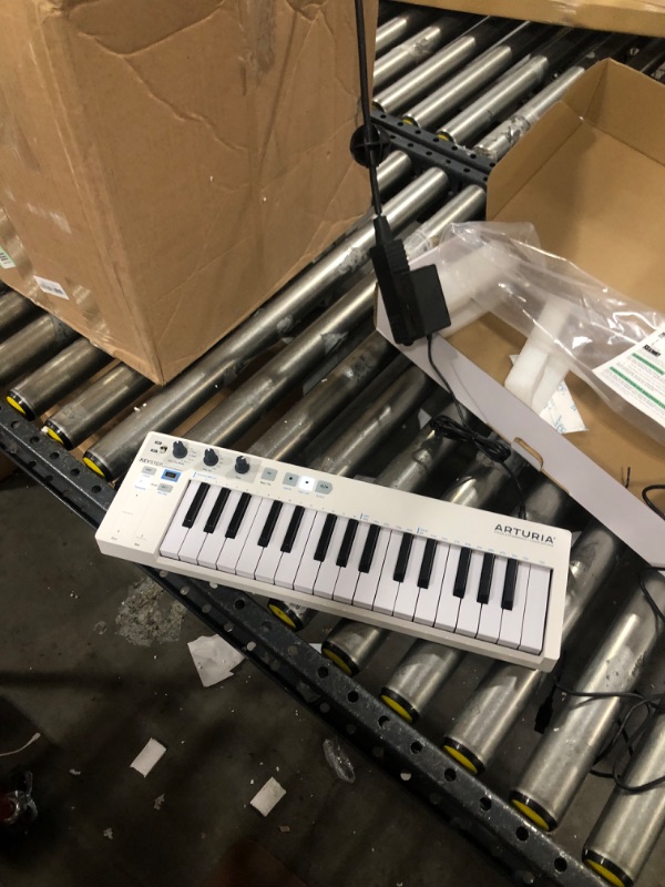 Photo 2 of Arturia KeyStep 32-Key Controller & Sequencer USB/MIDI/CV Keyboard Controller