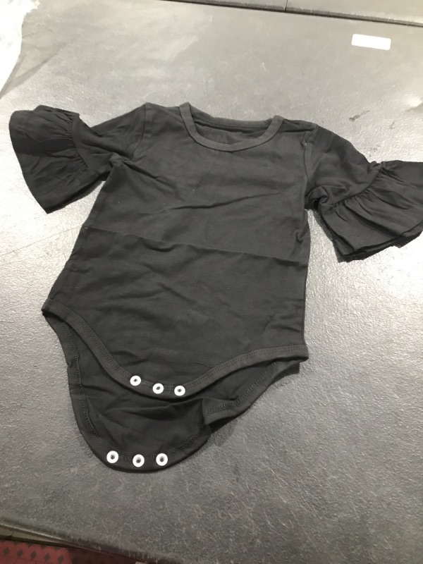 Photo 1 of Baby onesie size 80