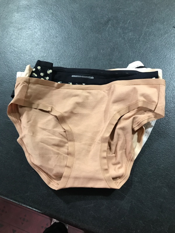 Photo 1 of 6 pairs XS/10 underwear