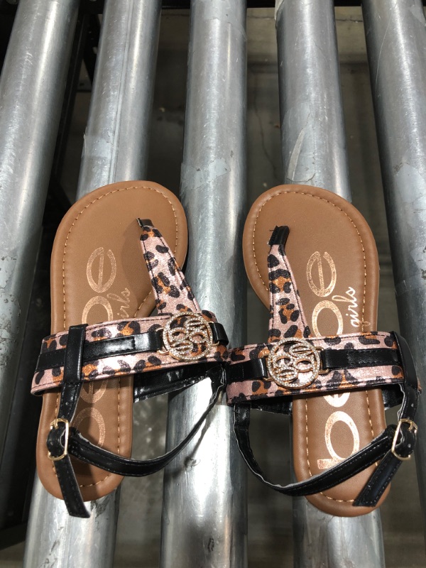 Photo 3 of bebe Girls' Sandals - Leatherette Leopard Thong Sandals with Heel Straps (Little Kid/Big Kid) -SIze 1
