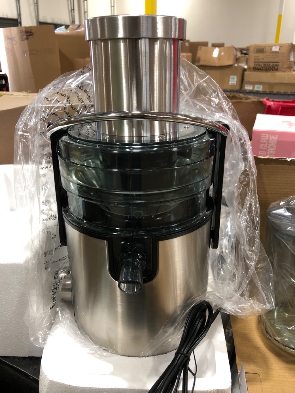 Photo 2 of 1000W 3-SPEED LED Centrifugal Juicer Machines Vegetable and Fruit, Healnitor Juice Extractor with Stainless Steel 3.5" Big Mouth, Easy Clean, BPA-Free, High Juice Yield, Silver