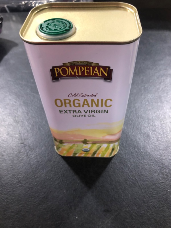 Photo 2 of Pompeian USDA Organic Extra Virgin Olive Oil, Cold Extracted, Mild & Smooth Flavor, Perfect for Sautéing, Salads & Drizzling, 33.8 FL. OZ. Tin Organic Extra Virgin Olive Oil Tin