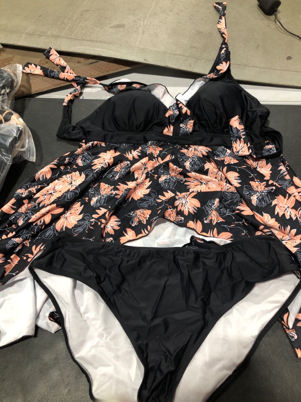 Photo 1 of 2 Piece Tankini Swimsuit, Size 4XL