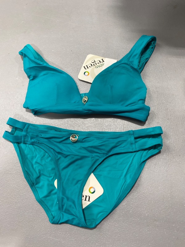 Photo 1 of 2 PIECETURQUOISE SWIMSUIT SIZE S 