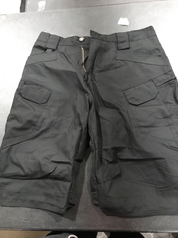 Photo 2 of Alimens & Gentle Men's Cargo Short Size M