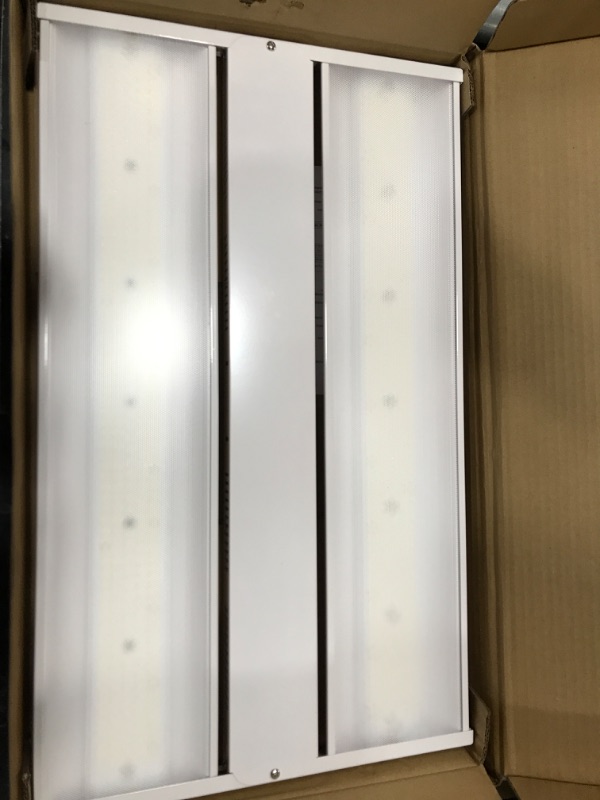 Photo 3 of 300W LED Linear High Bay Light Fixture, 2FT 40500LM(135LM/W) 5000K Daylight LED Workshops Light,100-277V, 0-10V Dimmable UL/DLC Warehouse Lighting for Exhibition Hall, Supermarkets, 5 Years Warranty 300.0 Watts