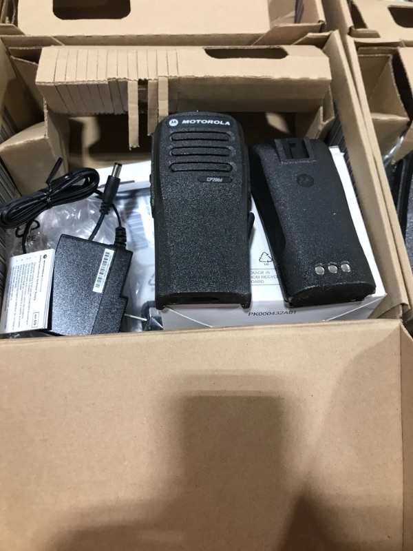 Photo 3 of 6 CP200D-G6-D HIGH PKG UHF Digital / Analog MotoTRBO Two-Way Radios (AAH01QDC9JA2) by Motorola-Solutions - Intended For Business Use