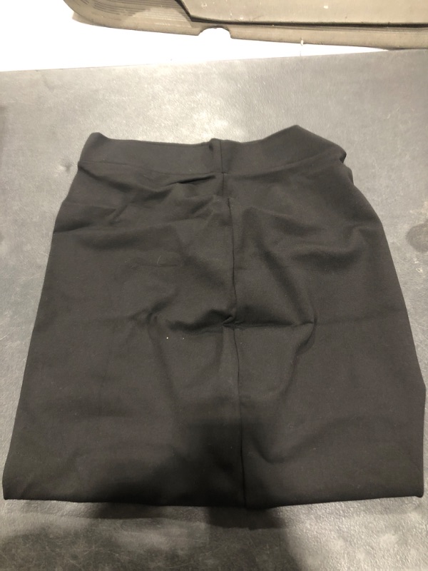 Photo 1 of BLACK SKIRT SIZE UNKNOWN 