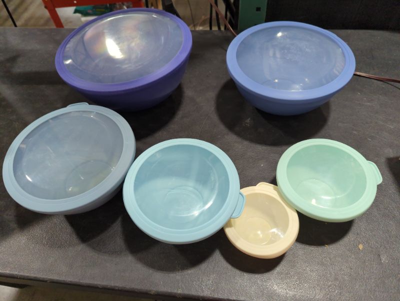 Photo 1 of 6 piece plastic storage bowls