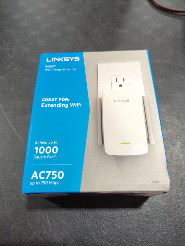 Photo 4 of Linksys RE6300 AC750 Boost Dual-Band Wi-Fi Gigabit Range Extender / Repeater