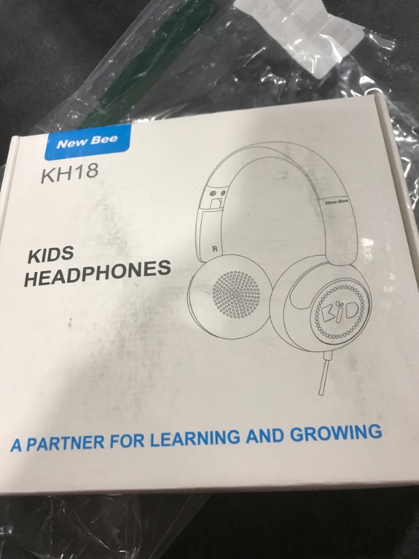 Photo 2 of New bee Kids Headphones for School with Microphone HD Stereo Safe Volume Limited 85dB/94dB Foldable Lightweight On-Ear Headphone for Girls/PC/Mac/Kindle/Tablet/Pad (Pink)